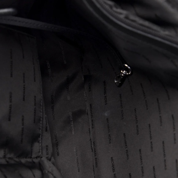 NWOT MICHAEL KORS LIMITED Edition #167/2000  Jet Set Pyramid Stud Large Tote Bag - Picture 6 of 9